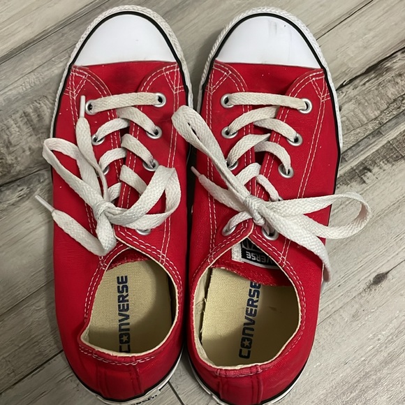 Very gently worn Converse All Star Low Tops in Red - Kids Size 3 - Picture 9 of 11